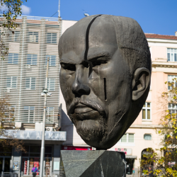 Паметникът на Стефан Стамболов, един от най-значимите и известни "строители на съвременна България", известен и като "българския Бисмарк", София